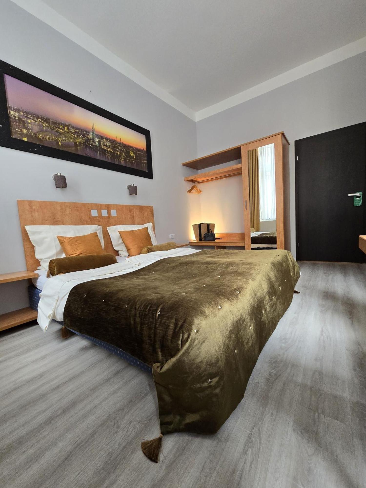 City Hotel Storch Colonia Exterior foto